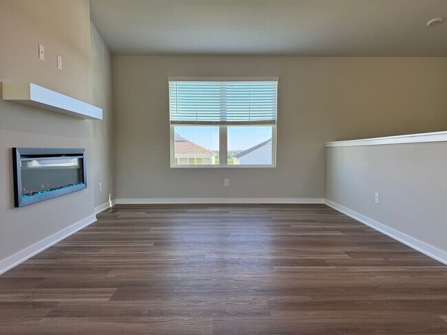 Building Photo - Spacious 4-Bedroom Split-Level Near Standing Bear Lake & Trails