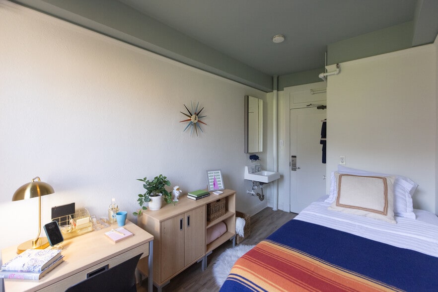 Single Occupancy Room - EHS Hudson Yards Campus