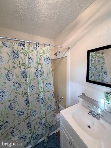 Building Photo - 268 Wilkes St