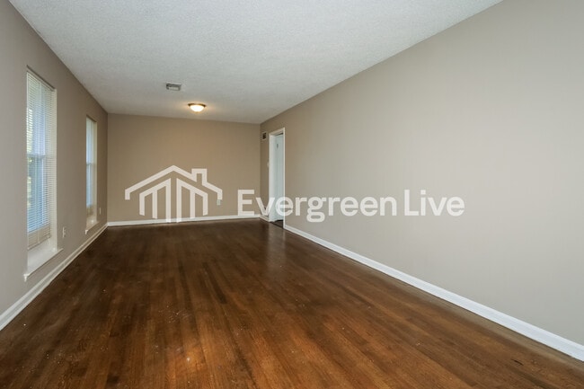 Building Photo - 5405 Cottonwood Rd