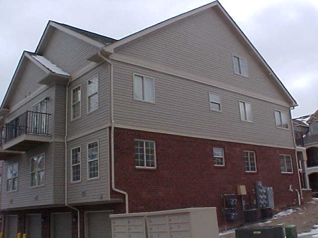 Building Photo - Villages of Capital Pointe
