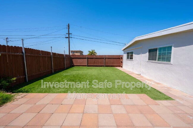 Building Photo - 346 Inkopah St