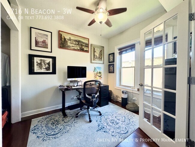 Building Photo - 4716 N Beacon St