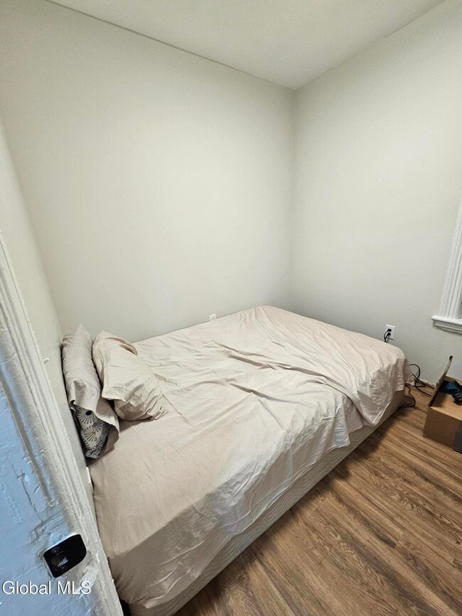 Building Photo - 91 Division St