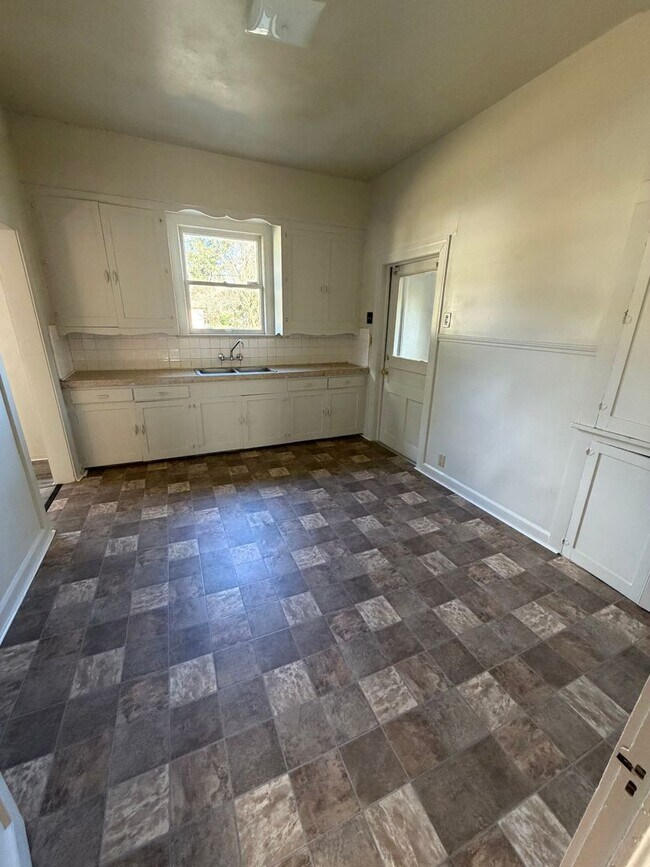 Building Photo - 4305 Fonville Ave