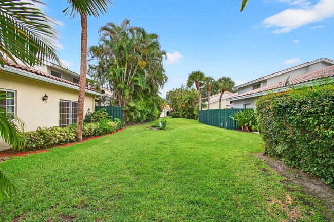 Building Photo - 6105 Via Laguna Ln