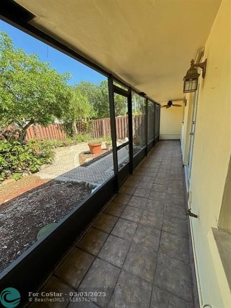 Building Photo - 3008 NW 69th Ct