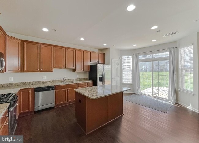 Building Photo - 44509 Gray Wolf St