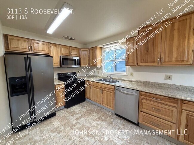 Building Photo - 3113 S Roosevelt St