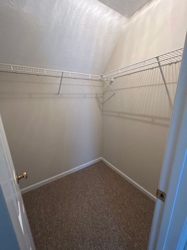 Building Photo - Taleeda 453-457