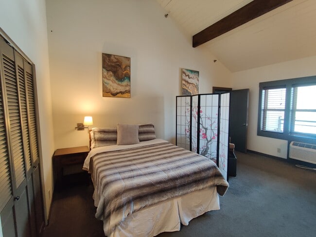 Second bedroom - 18575 SW Century Dr