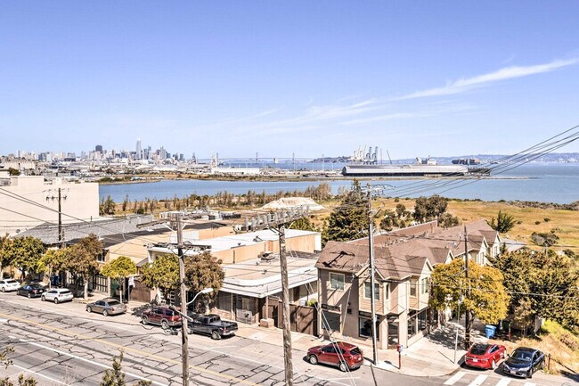 Building Photo - 800 Innes Ave