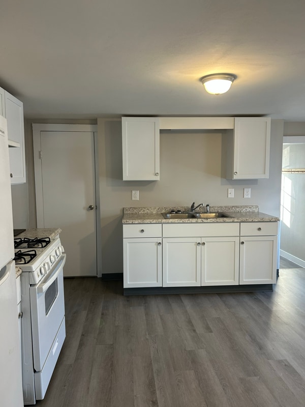 Building Photo - 401 Hannibal St