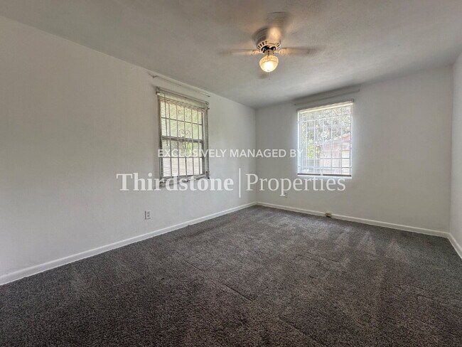 Building Photo - 3317 Jones St
