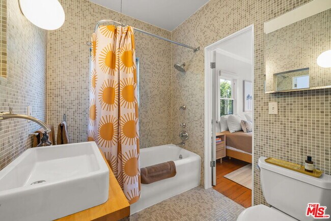 Building Photo - 1510 Electric Ave