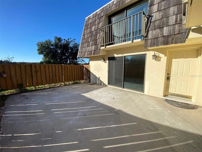 Building Photo - 2911 Pecan Ave