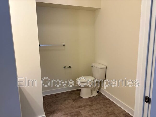 Building Photo - 63 Monroe Dr