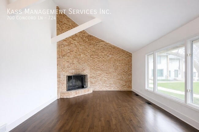 Building Photo - 700 Concord Ln