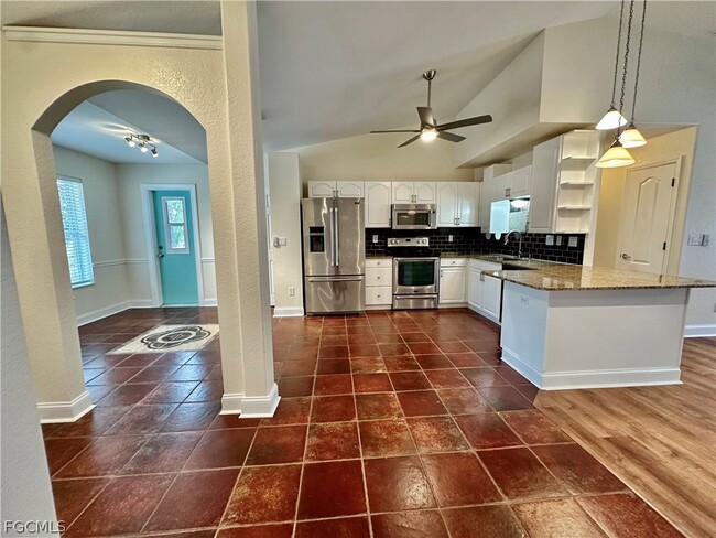 Building Photo - 6840 Cadet Ave