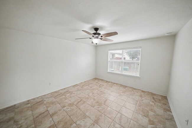 Building Photo - Save Big on Energy Bills + Live in Style in Copper Springs! - Realtor Commission: $500