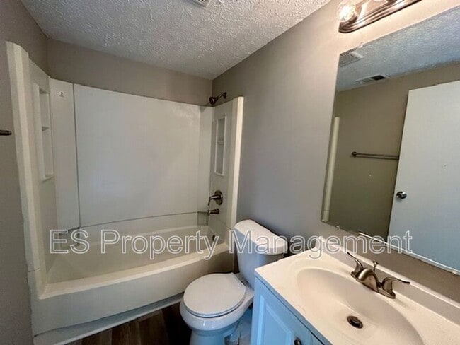 Building Photo - 5535 Freedom Ct