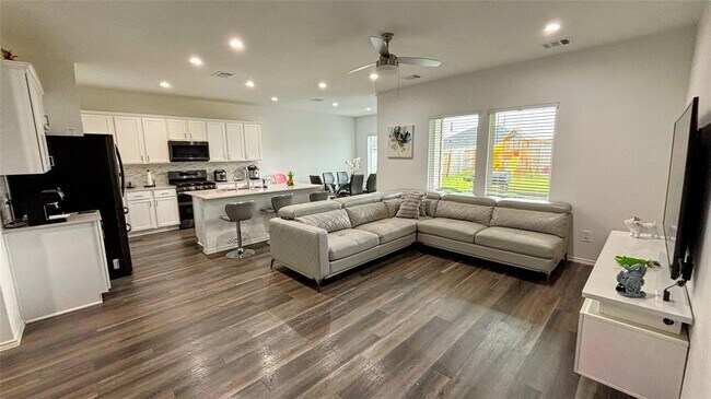 Building Photo - 306 Harper Vly Dr