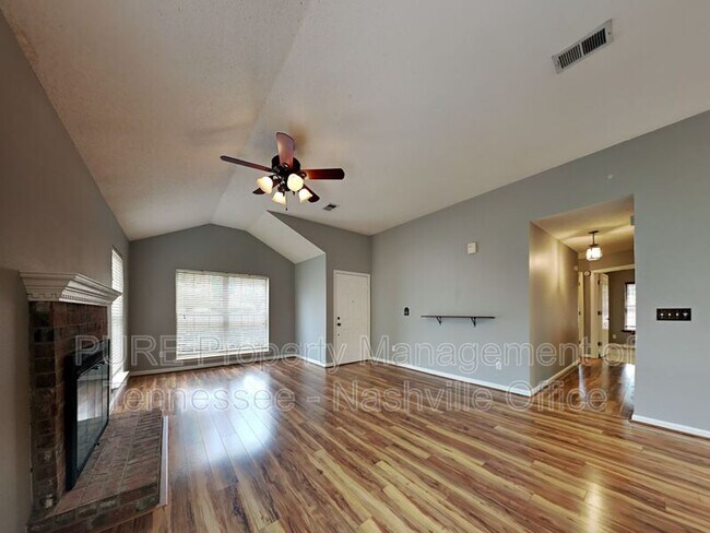 Building Photo - 2215 Joann Dr