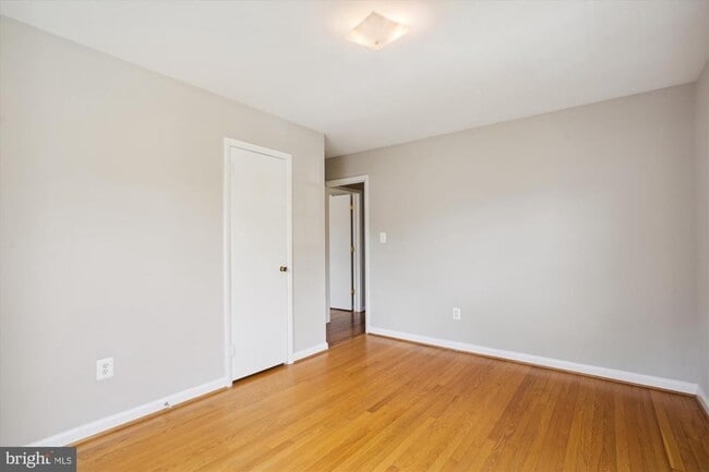 Building Photo - 6139 Tompkins Dr