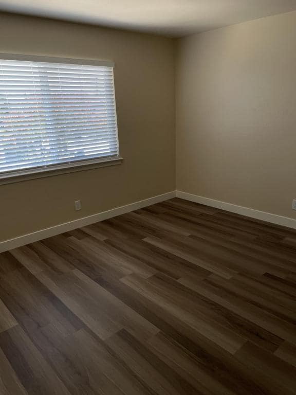Building Photo - 736 Opal Dr