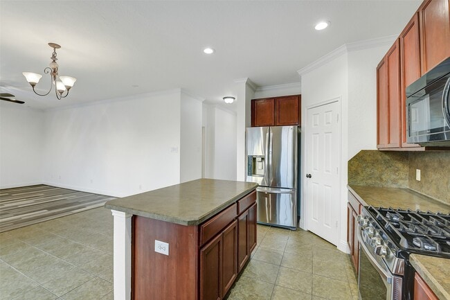 Building Photo - 29133 Legends Wick Dr
