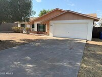 Building Photo - 944 E Concorda Dr