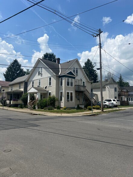 Building Photo - 201 W Washington Ave