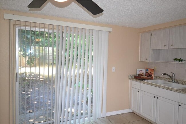 Building Photo - 2143 Chatlin Rd