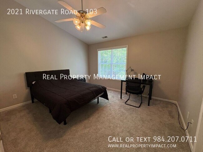 Building Photo - 2021 Rivergate Rd