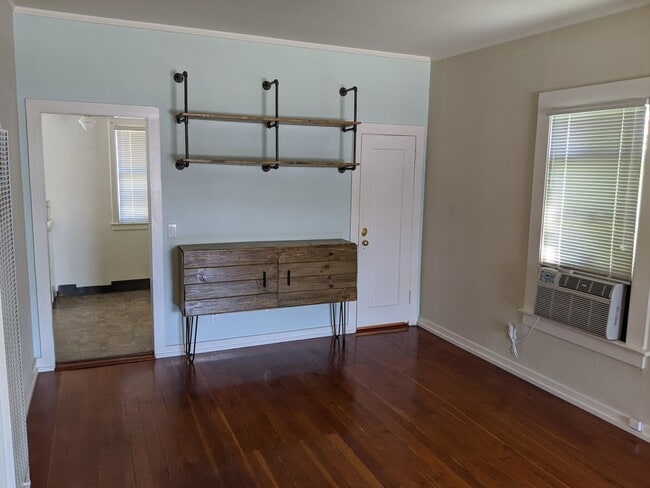 Building Photo - SAN JOSE - Craftsman style cottage with ya...