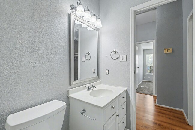 Building Photo - 3-Bed Home with Fireplace, Fenced Yard & Flexible Living Space