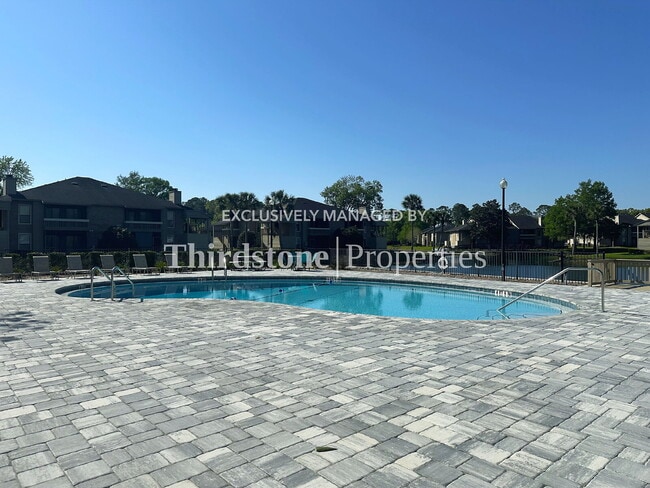 Building Photo - 10200 Belle Rive Blvd