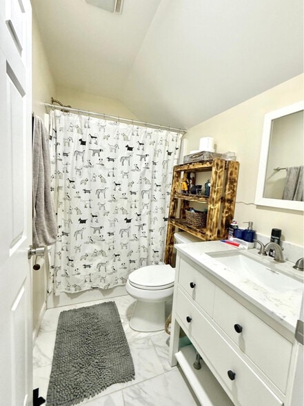 Building Photo - 3913 Lighthouse Ln