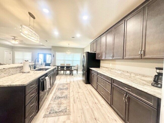 Building Photo - 14278 St. Hwy 20 Niceville FL 32578