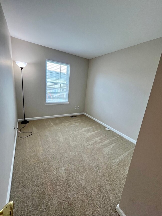 Building Photo - 408 Naughty Ln