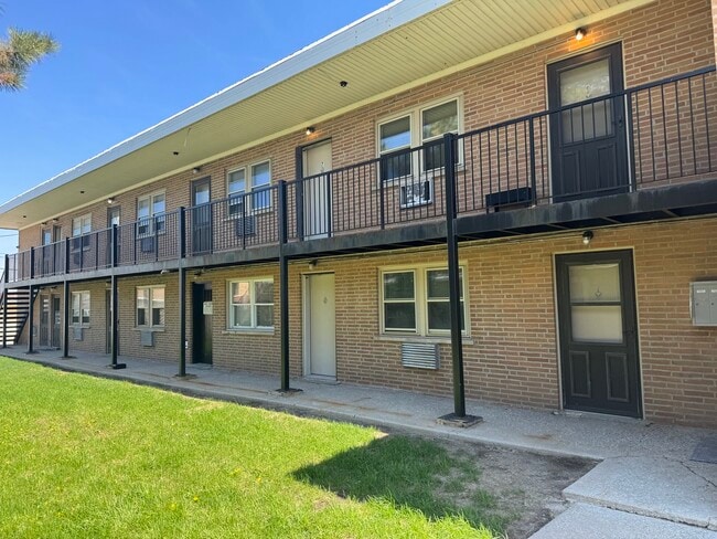 Building Photo - 5508 W 55th St