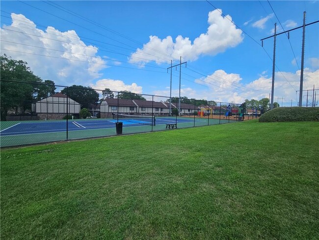 Building Photo - 1192 Ashborough Dr