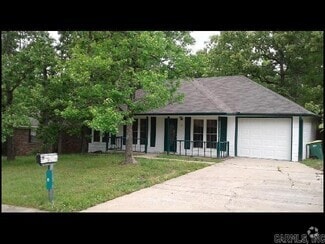 Building Photo - 8 Foxgrove Ln