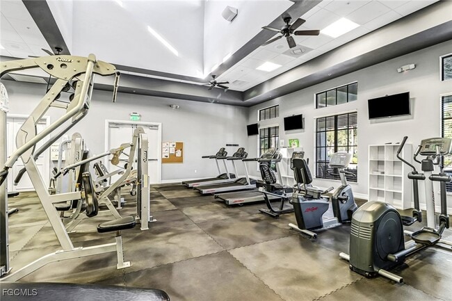 Building Photo - 12500 Fairmont Dr