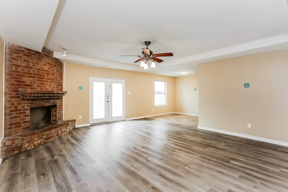 Building Photo - 6306 Twin Maple Ct