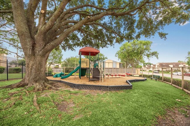 Building Photo - 13511 Windchase Ct
