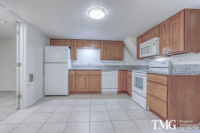 Building Photo - LouderbackPowell