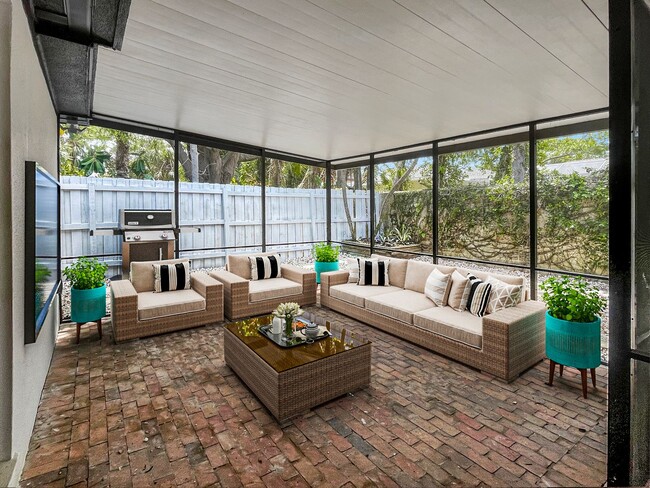 Building Photo - Fully Remodeled Snell Isle Luxury Home - A...