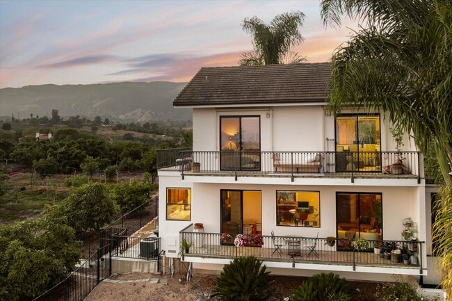 Building Photo - 6060 La Goleta Rd