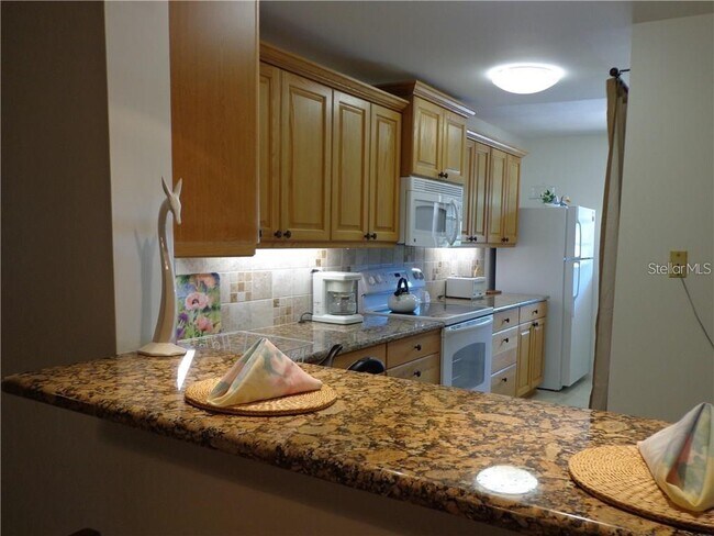 Building Photo - 7070 Fairway Bend Ln